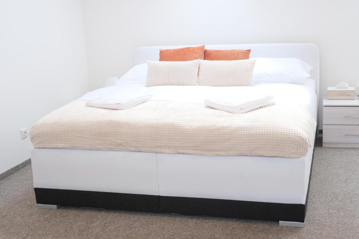 Apartmany Na Kovarne Rajov Zlata Koruna Экстерьер фото