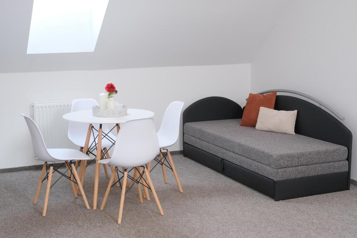 Apartmany Na Kovarne Rajov Zlata Koruna Экстерьер фото